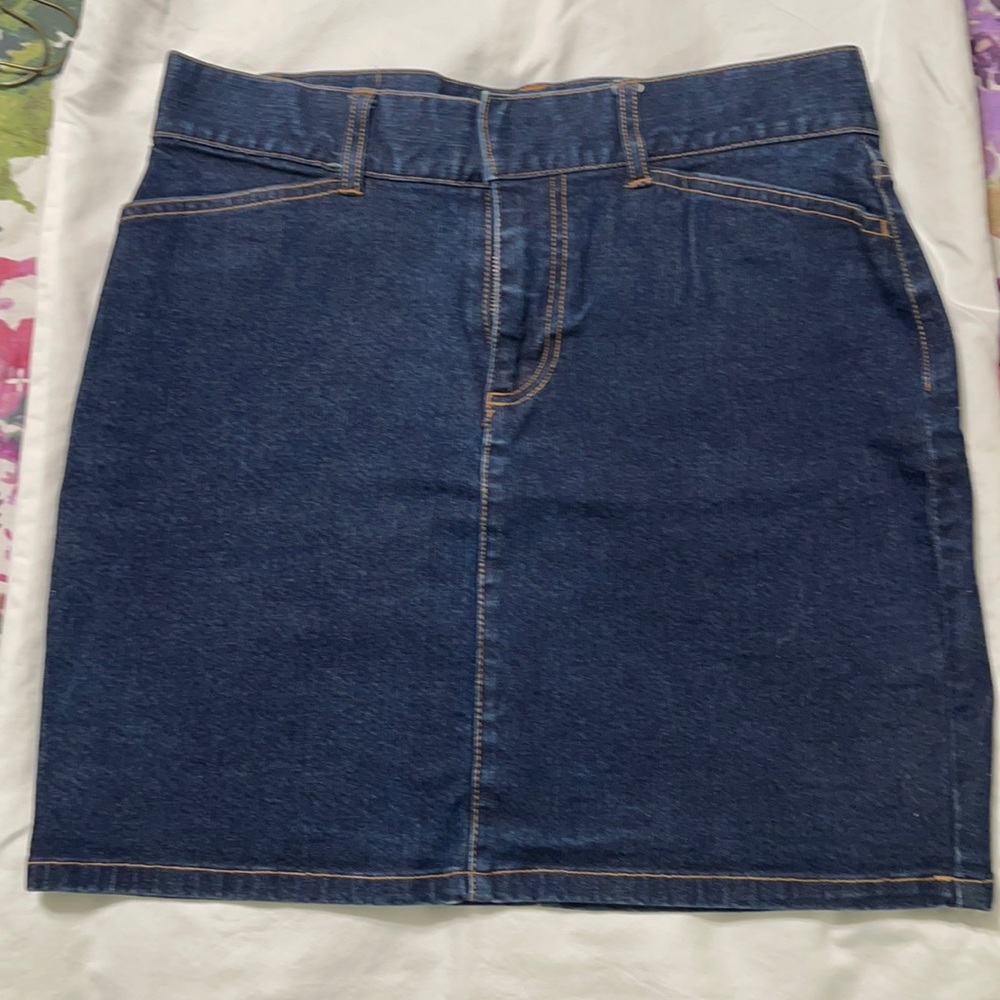 Vintage 90’s Gap Hip Hugger Stretch Jean Mini Skirt - Size 4